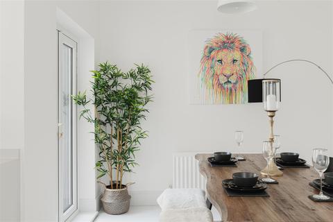 28 Albion Road, Reigate, RH2 7JY