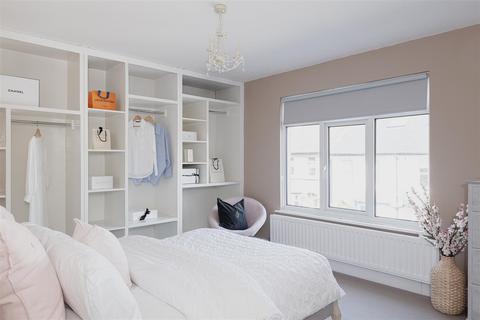 28 Albion Road, Reigate, RH2 7JY