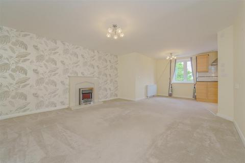 2 bedroom apartment for sale, Oakfield Court, Crofts Bank Road, Urmston, Manchester, M41 0AA