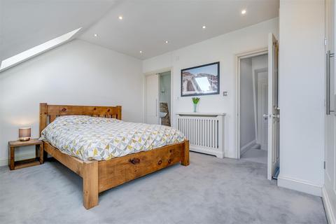 42a Allfarthing Lane, London, SW18 2AJ