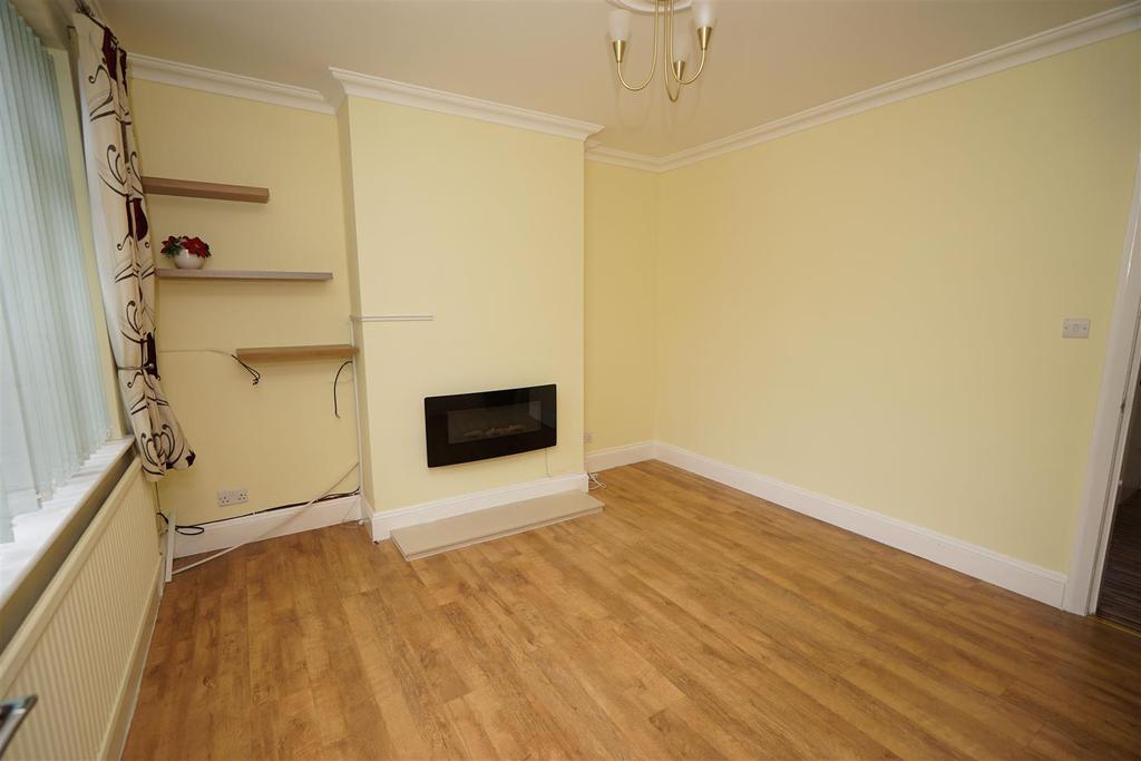 Hope Street North, Horwich, Bolton 2 bed semidetached house for sale