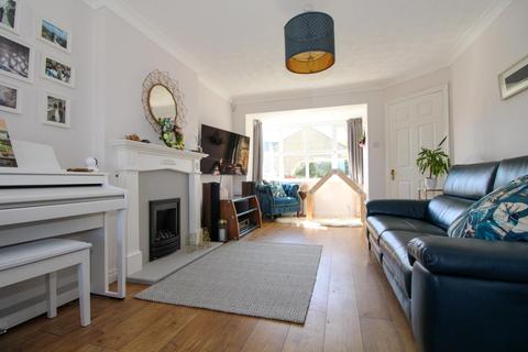 26 Tenterfields, Apperley Bridge, Bradford, BD10 0UN