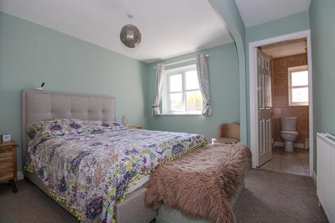 26 Tenterfields, Apperley Bridge, Bradford, BD10 0UN