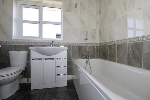 26 Tenterfields, Apperley Bridge, Bradford, BD10 0UN