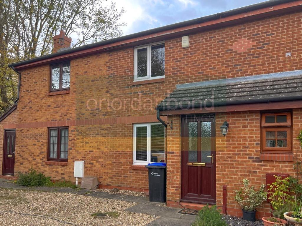 Casterbridge Court, Hardingstone, Northampton, NN4 2 bed terraced house