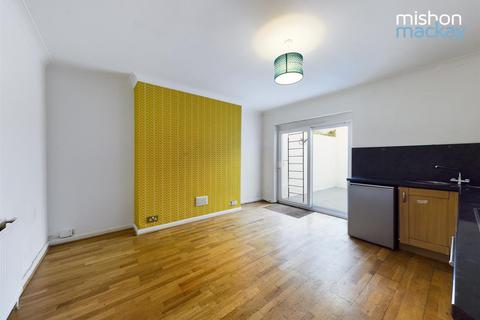 2 bedroom flat to rent - Albert Road, Brighton, BN1 3RL
