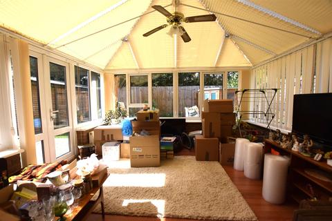 2 Ihlee Close, Paston, Peterborough, PE4 6BE