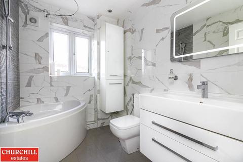 130 Elmcroft Avenue, London, E11 2DB