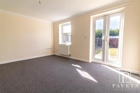 4 bedroom townhouse for sale, Woodberry Way, Walton On The Naze