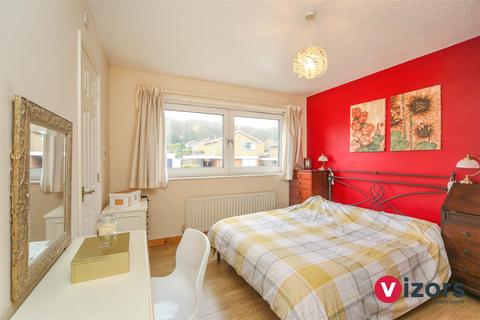 24 Compton Close, Redditch, B98 7NL