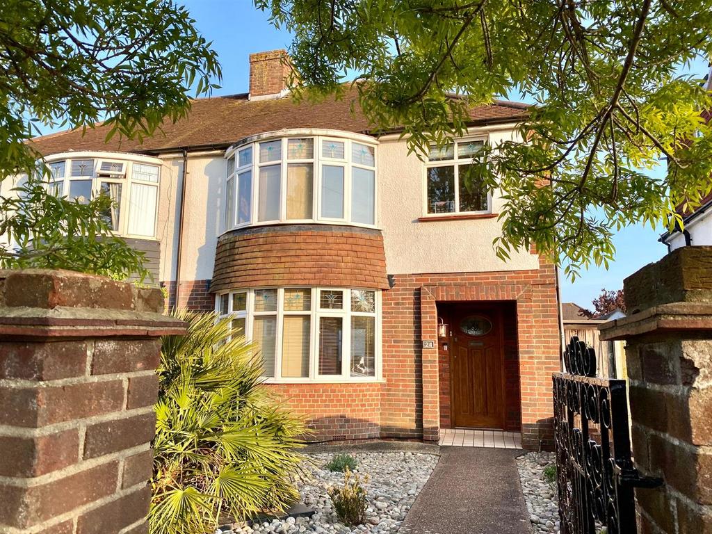 Sunninghill Avenue, Hove 3 bed semidetached house £550,000