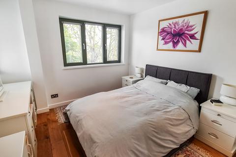 44 Old Ferry Drive, Wraysbury, Staines-upon-thames, TW19 5JT