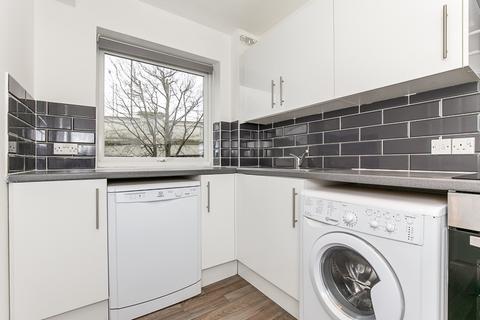 2 bedroom apartment to rent - Station Approach, Cheam, SUTTON, SM2