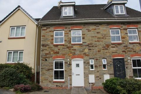 3 bedroom semi-detached house to rent, Gilbert Road, Bodmin, PL31