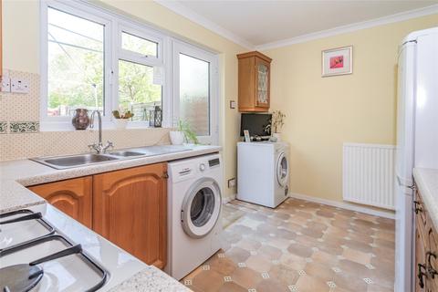 12 Candover Close, Tadley, RG26 3TZ