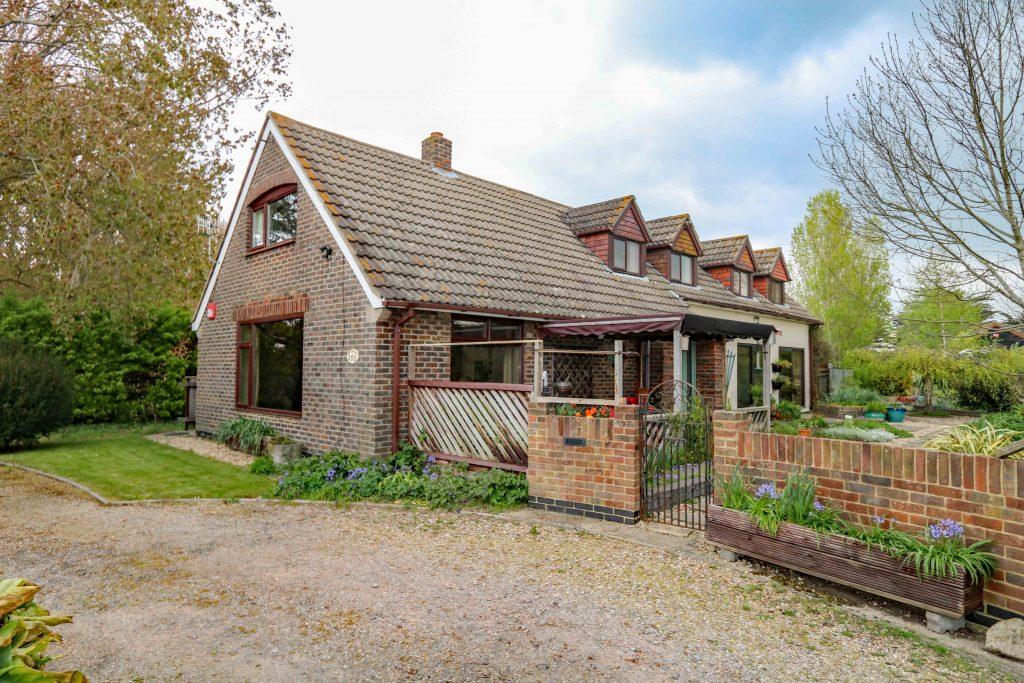 Havant Road, Hayling Island 4 bed property £620,000