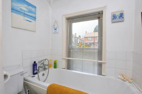 11 Birch Avenue, Sleights, Whitby, YO22 5BZ