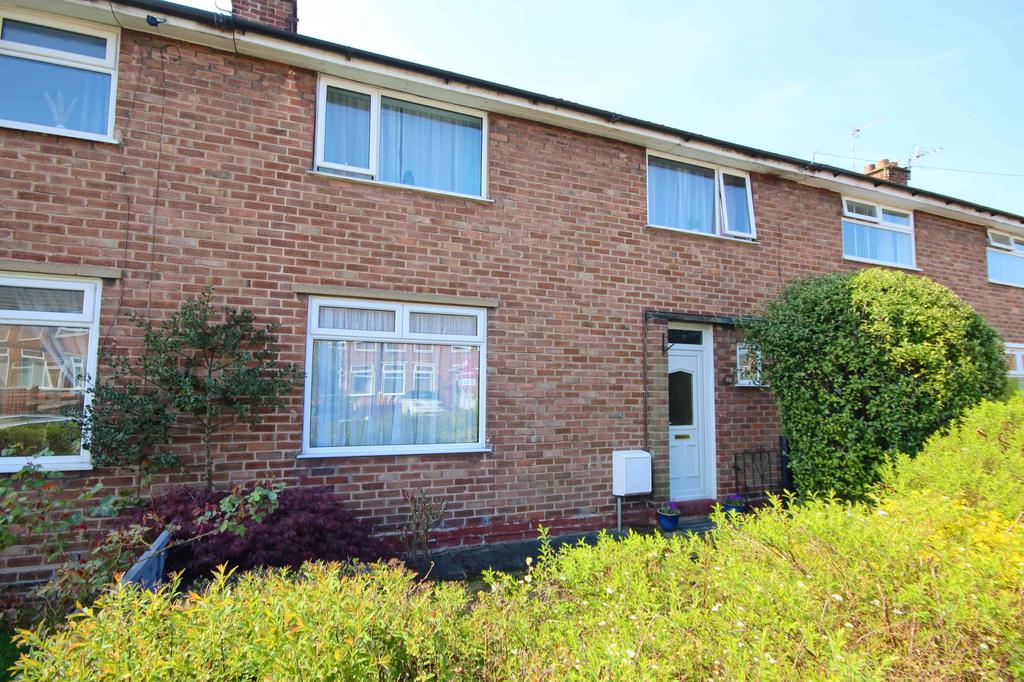 Walnut Avenue, Weaverham, CW8 3 bed terraced house £175,000