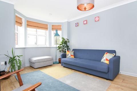 2 bedroom flat for sale - 94/4 West Ferryfield, Edinburgh, EH5 2PU