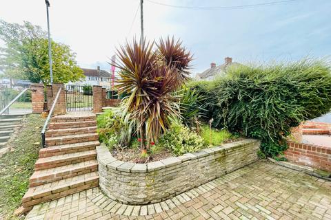 58 Moordown, London, SE18 3NQ