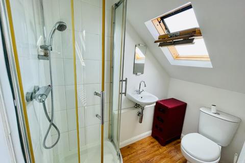 58 Moordown, London, SE18 3NQ