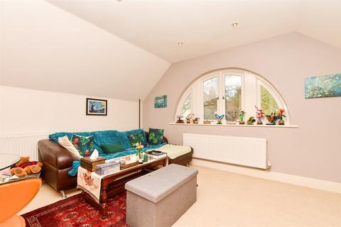 2 bedroom apartment for sale, Reigate Hill, Reigate, Surrey