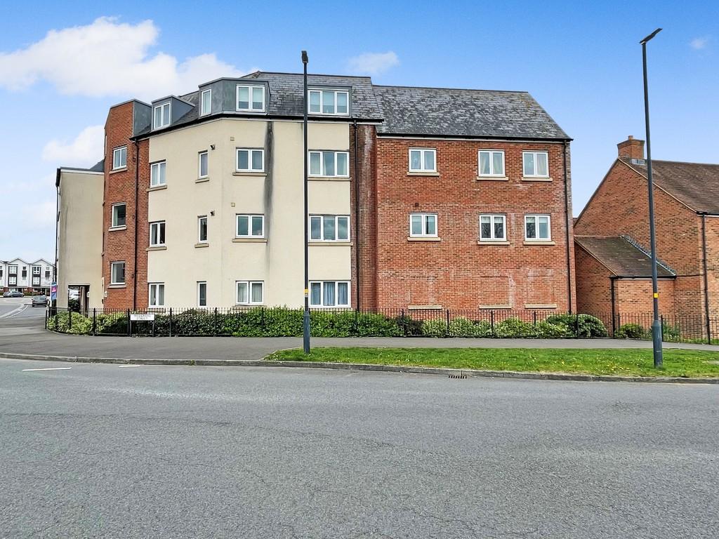 Millgrove Street, Redhouse, Swindon 2 bed apartment £140,000