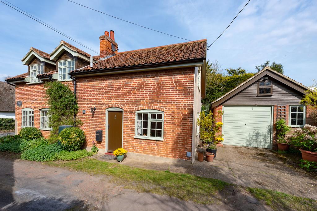 The Street, Sternfield, Saxmundham... 3 bed detached house £500,000