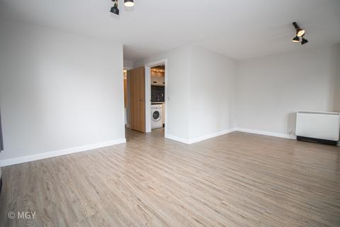 2 bedroom apartment to rent, Sorento House, Lloyd George Avenue, Cardiff