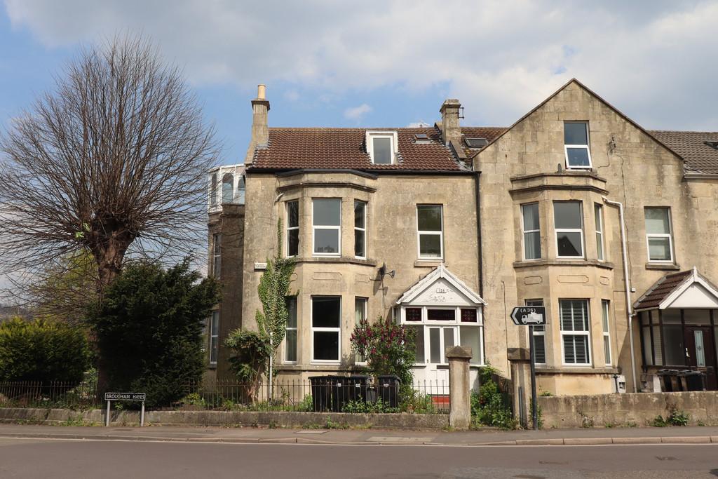 Lower Oldfield Park, Bath 6 bed semidetached house £650,000
