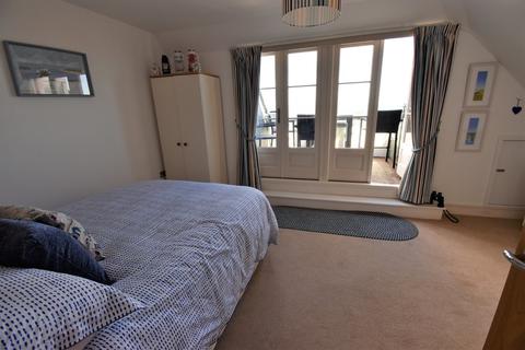 2 bedroom apartment for sale - 10 The Court House, The Croft, Tenby