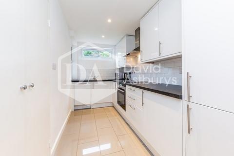 undefined, Tomlins Walk, Finsbury Park Holloway, London