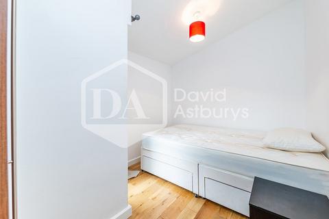 undefined, Tomlins Walk, Finsbury Park Holloway, London