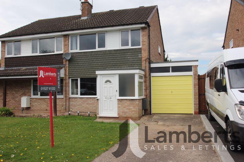 Cosford Close, Matchborough East, Redditch 3 bed semidetached house