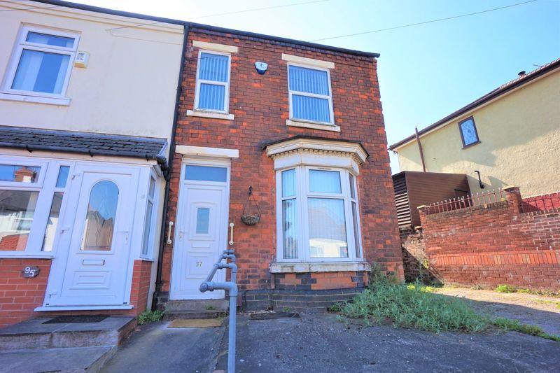 Vicarage Road, Wednesbury 2 bed end of terrace house £130,000