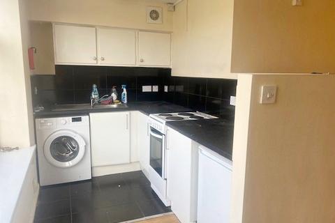 Studio to rent - Boundary Lane, Welwyn Garden City, AL7