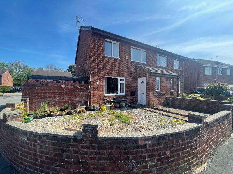 The Queensway, Hull, HU6 3 bed semidetached house £150,000