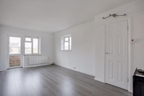 2 bedroom apartment to rent - Victoria Road, Chesham