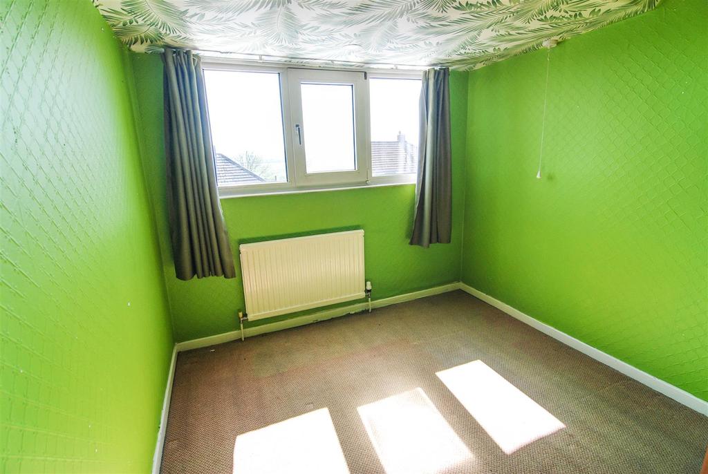 Springbank, Darfield, BARNSLEY 4 bed detached bungalow £200,000