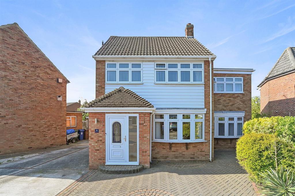 Anthony Drive, StanfordLeHope 3 bed detached house £485,000