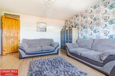 43 Lynwood Close, London, E18 1DP
