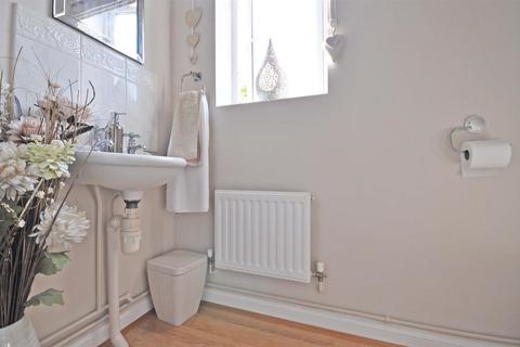 2 Brancaster Drive, Great Notley, Braintree, CM77 7JR