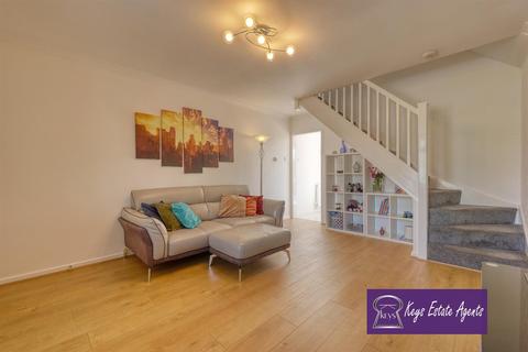 58 Copplestone Grove, Stoke-on-trent, ST3 5UD