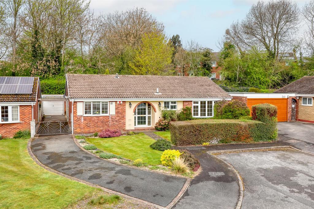 Cropston Avenue, Loughborough 3 bed detached bungalow £300,000