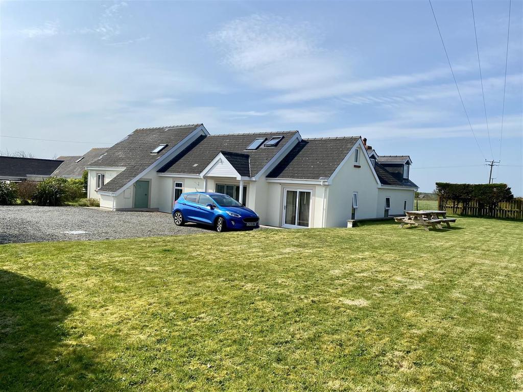 Erinfa, Croesgoch, Haverfordwest 5 bed detached bungalow for sale £499,950