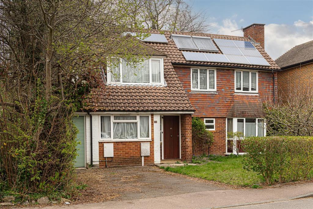 Monks Walk, Reigate 5 Bed Detached House - £1,000,000