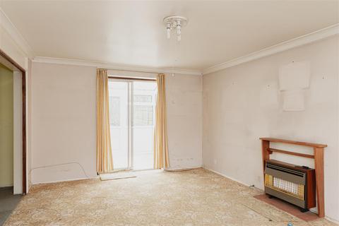 39 Monks Walk, Reigate, RH2 0SS
