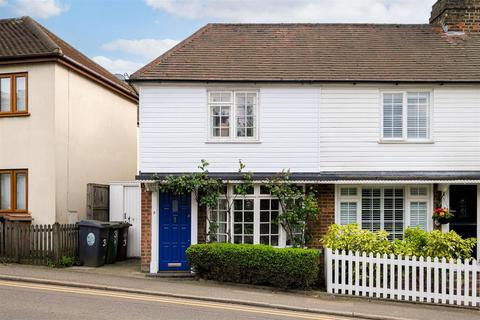 3 Kings Head Hill, London, E4 7JG