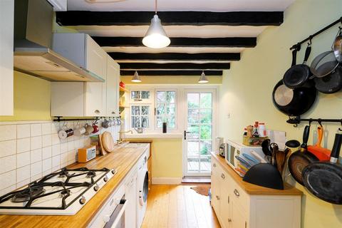 3 Kings Head Hill, London, E4 7JG