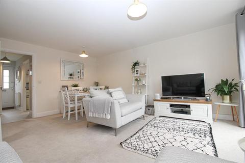 8 Mill Holme Fold, Bradford, BD10 0FA